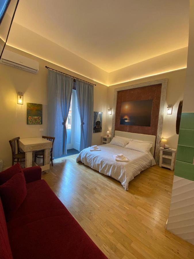 Corso 211 Beds & Suites Napoli Exterior foto